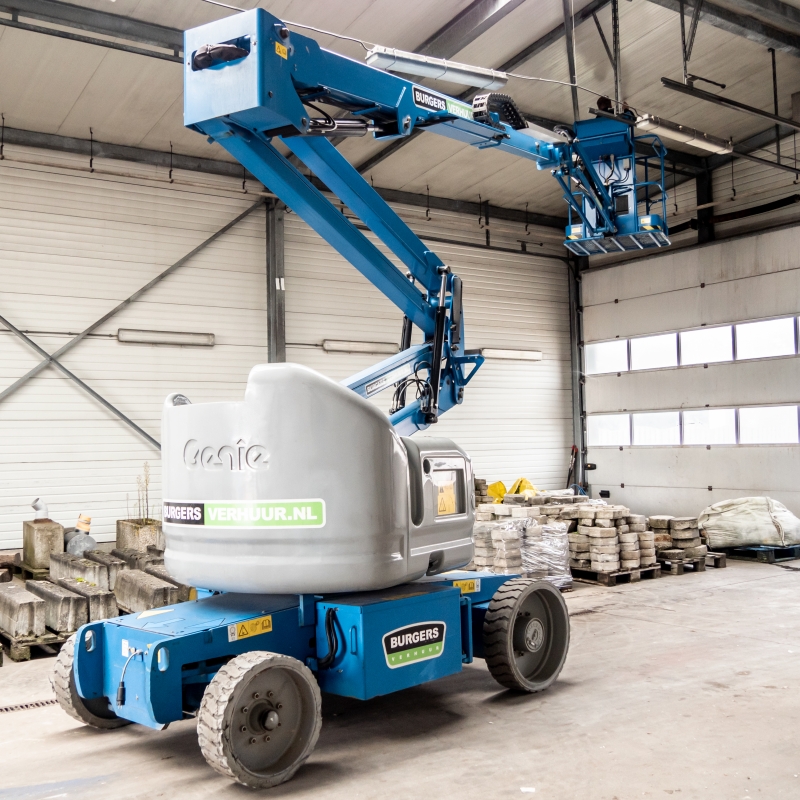 Kniktelescoophoogwerker (E) 12 meter